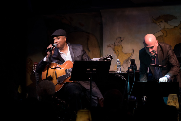 Photo Flash: Bernie Williams Takes the Stage at Cafe Carlyle Image