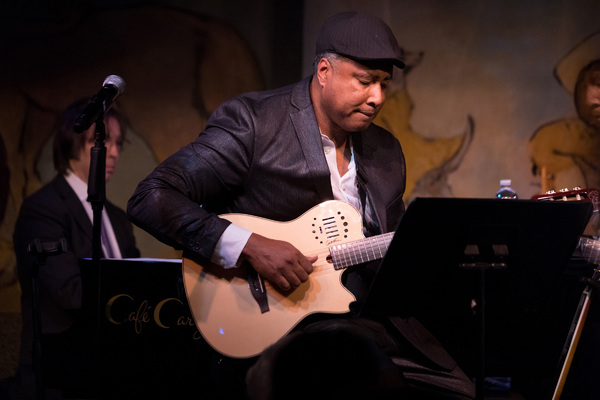 Photo Flash: Bernie Williams Takes the Stage at Cafe Carlyle 