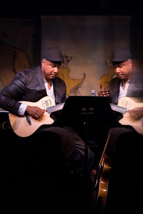 Photo Flash: Bernie Williams Takes the Stage at Cafe Carlyle 