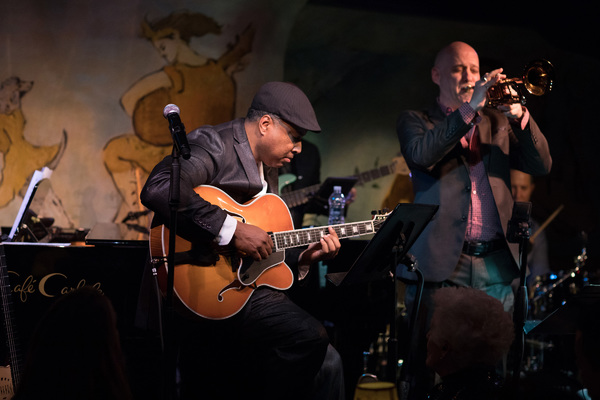 Photo Flash: Bernie Williams Takes the Stage at Cafe Carlyle  Image