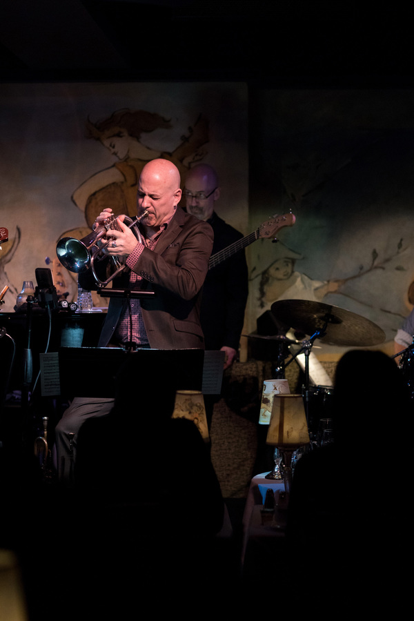 Photo Flash: Bernie Williams Takes the Stage at Cafe Carlyle 