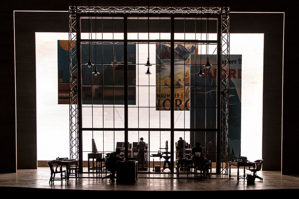 Photo Flash: Robert Falls Presents Henrik Ibsen's AN ENEMY OF THE PEOPLE Image