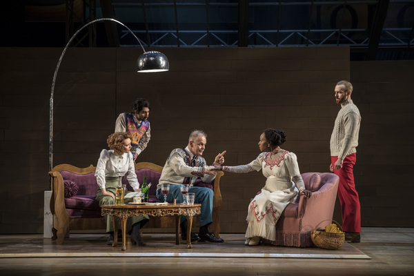 Photo Flash: Robert Falls Presents Henrik Ibsen's AN ENEMY OF THE PEOPLE Image