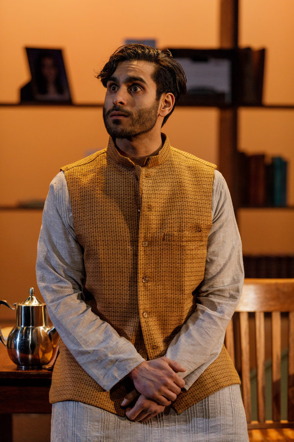 Photo Flash: Geva Mounts the World Premiere Production of HEARTLAND Image