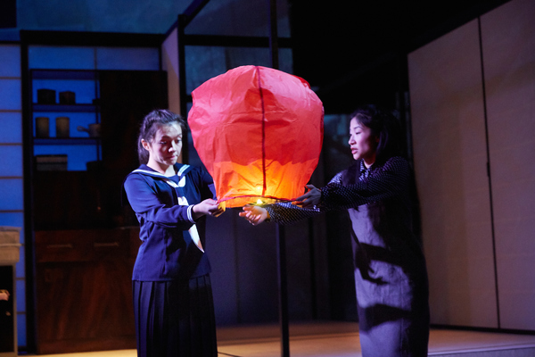 Photo Flash: First Look at National Theatre's THE GREAT WAVE Image