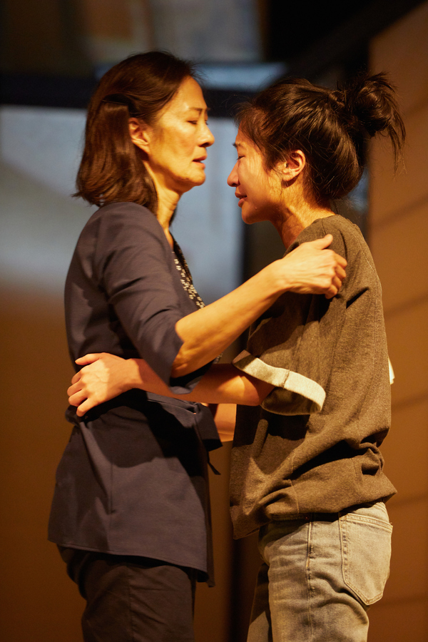 Photo Flash: First Look at National Theatre's THE GREAT WAVE Image