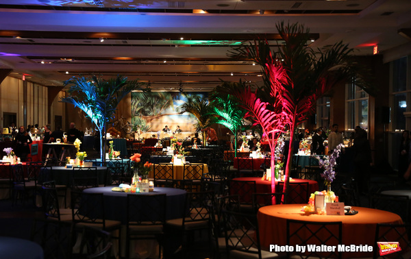 Photo Coverage: Cast of ESCAPE TO MARGARITAVILLE Parties Vacation-Style on Opening Night! Image