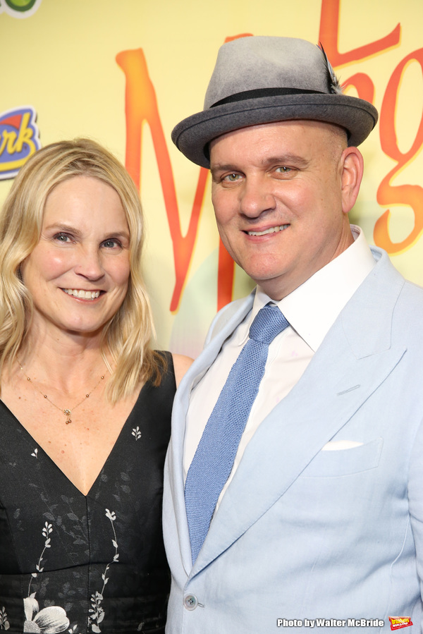 Photo Coverage: Cast of ESCAPE TO MARGARITAVILLE Parties Vacation-Style on Opening Night! Image