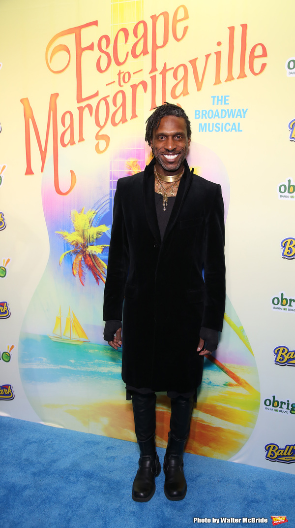 Photo Coverage: Cast of ESCAPE TO MARGARITAVILLE Parties Vacation-Style on Opening Night! Image