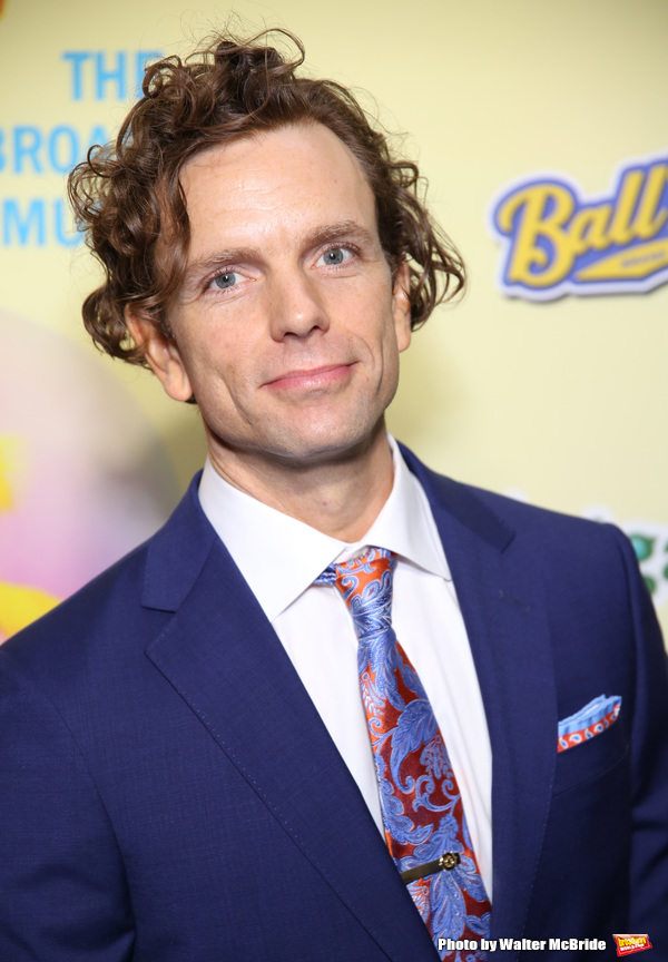 Photo Coverage: Cast of ESCAPE TO MARGARITAVILLE Parties Vacation-Style on Opening Night! Image