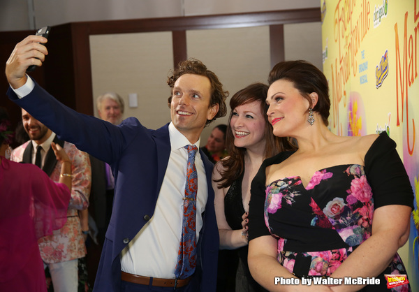 Photo Coverage: Cast of ESCAPE TO MARGARITAVILLE Parties Vacation-Style on Opening Night! Image