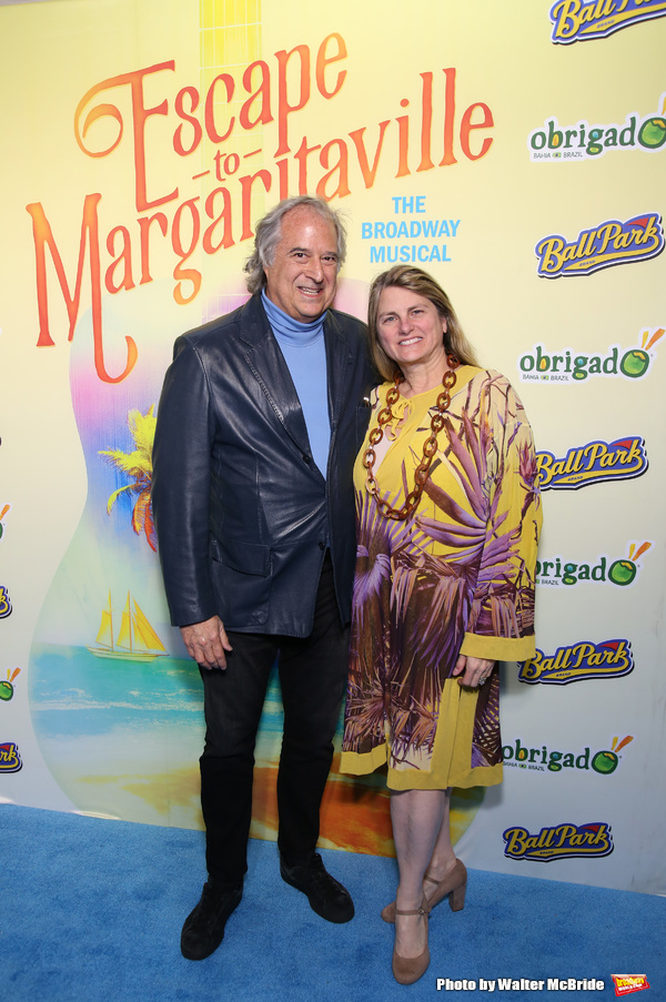 Photo Coverage: On the Blue Carpet at Opening Night of ESCAPE TO MARGARITAVILLE Image
