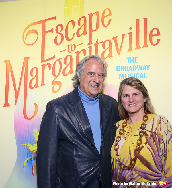 Photo Coverage: On the Blue Carpet at Opening Night of ESCAPE TO MARGARITAVILLE Image
