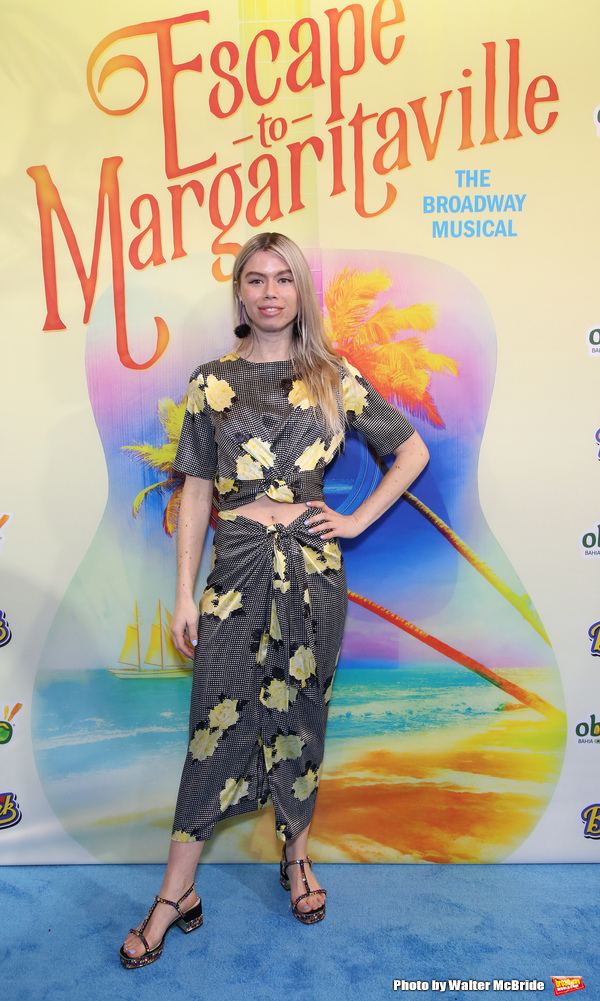 Photo Coverage: On the Blue Carpet at Opening Night of ESCAPE TO MARGARITAVILLE Image