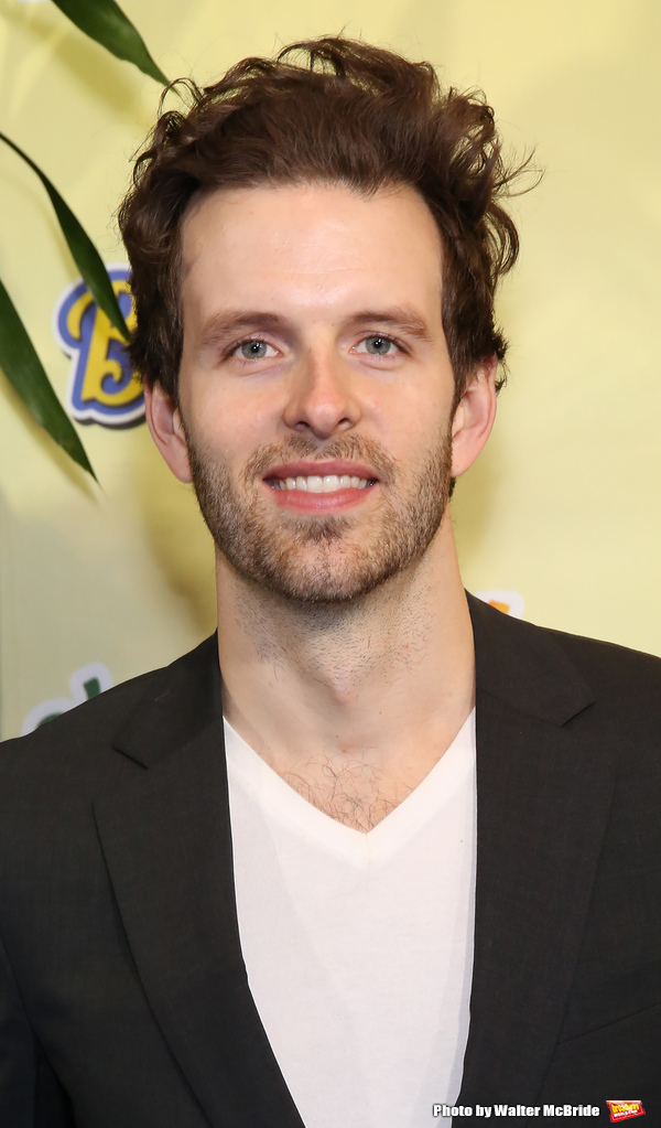 Photo Coverage: On the Blue Carpet at Opening Night of ESCAPE TO MARGARITAVILLE Image