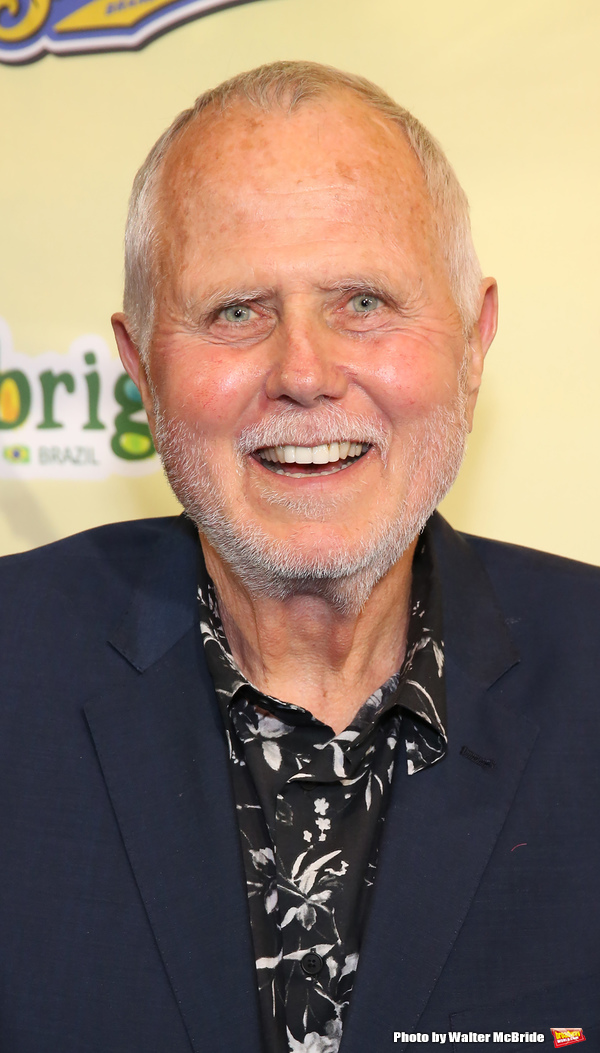 Photo Coverage: On the Blue Carpet at Opening Night of ESCAPE TO MARGARITAVILLE Image