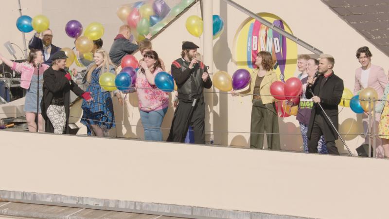 Photo Flash: Take That Perform with the Cast of THE BAND Image