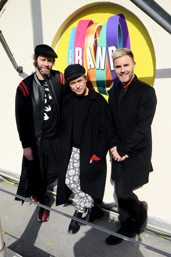 Photo Flash: Take That Perform with the Cast of THE BAND Image