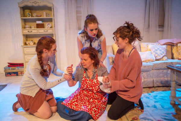 Jo (Teryn Gray), Sherry (Paige Felger), Evelyn (Susan Ferrara) and Kess (Erica Knight Photo