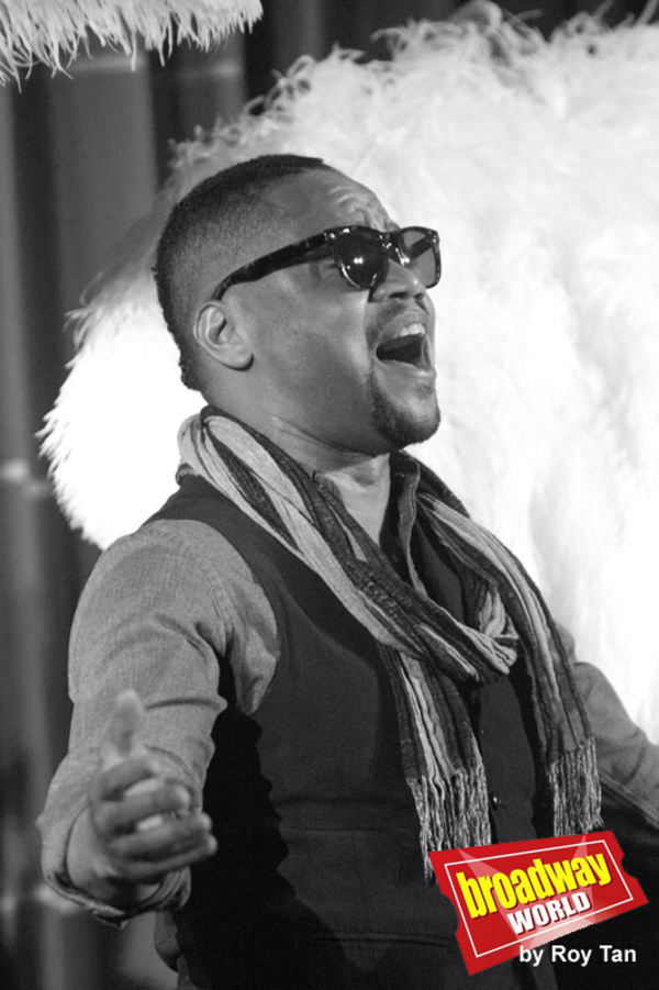 Photo Flash: The Cast of the New West End Production of CHICAGO Meet the Press Image