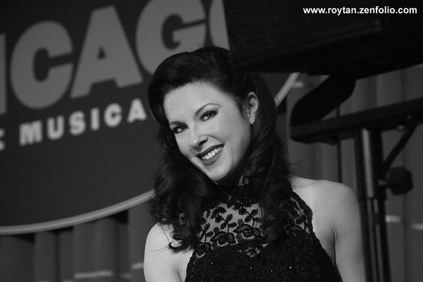 Photo Flash: The Cast of the New West End Production of CHICAGO Meet the Press Image