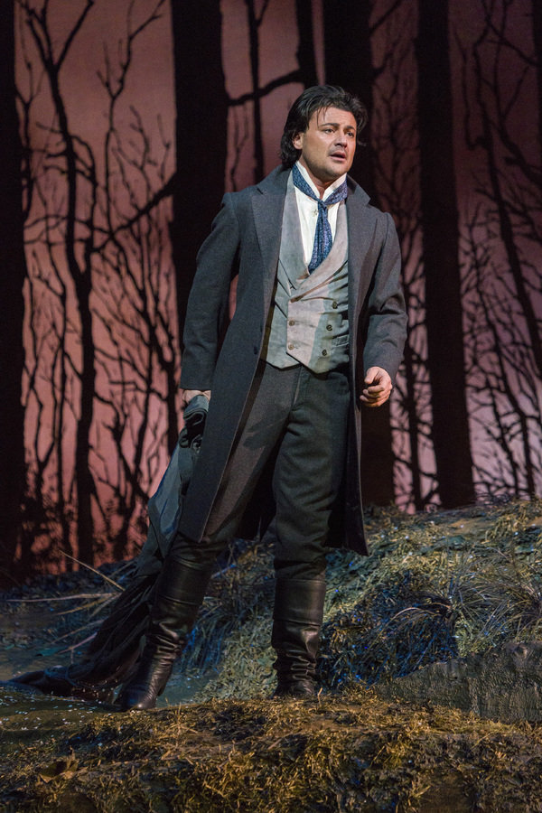 Photo Flash: First Look At Lucia di Lammermoor at The Met Image