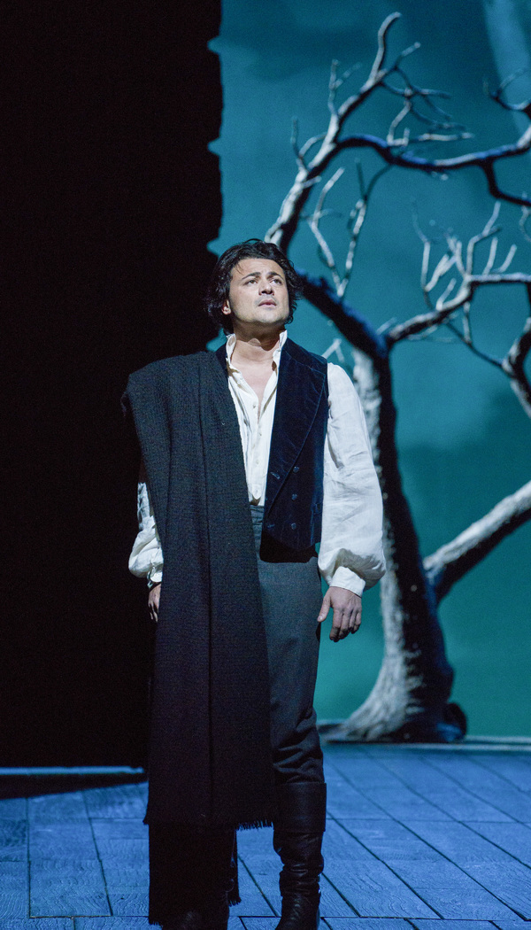 Photo Flash: First Look At Lucia di Lammermoor at The Met Image