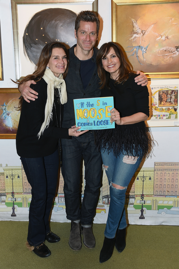 Photo Flash: Sutton Foster and More Celebrate at YOUNGER Star Peter Hermann's Book Launch Image