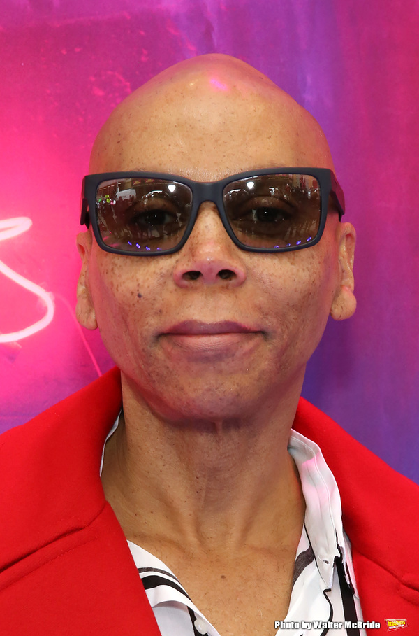 Photo Coverage: On the Red Carpet at Opening Night of ANGELS IN AMERICA Image