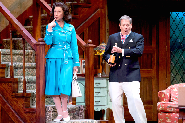Review: Walnut's NOISES OFF = NONSENSE ON! 