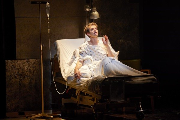 Review: ANGELS IN AMERICA Revival Flies In The Face of Trump Presidency Image