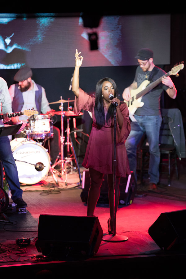 Photo Flash: Jessica Vosk, Abby Mueller and More Sing Rihanna at Highline Ballroom Image