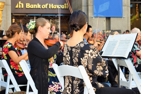 BWW Blog: Hawai'i Symphony Orchestra Celebrates Triumph over Subjugation at Bank of Hawaii Pop-Up Concert 
