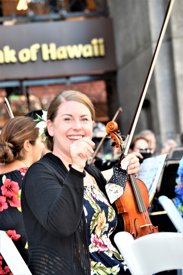 BWW Blog: Hawai'i Symphony Orchestra Celebrates Triumph over Subjugation at Bank of Hawaii Pop-Up Concert 
