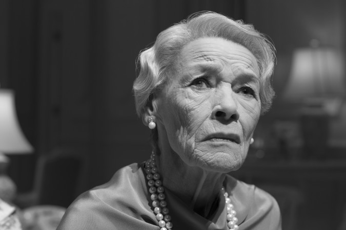 Review:  Retired From Parliament, Glenda Jackson Returns to Broadway in Edward Albee's THREE TALL WOMEN  Image