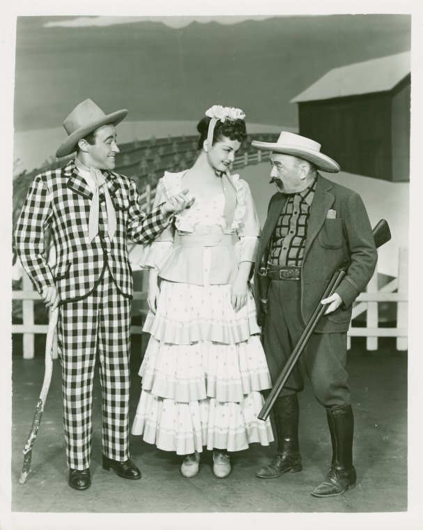 BWW Retrospective: Celebrating 75 Years of Rodgers and Hammerstein's OKLAHOMA! Image