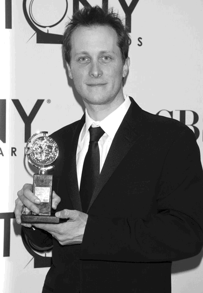 Design-Focused 'in 1: the podcast' Welcomes BANDSTAND, NEWSIES' Tony-Winning Lighting Designer Jeff Croiter Image