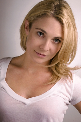 BWW Previews: Swedish actress Kaisa Hammarlund is cast as Alison in Fun Home Image