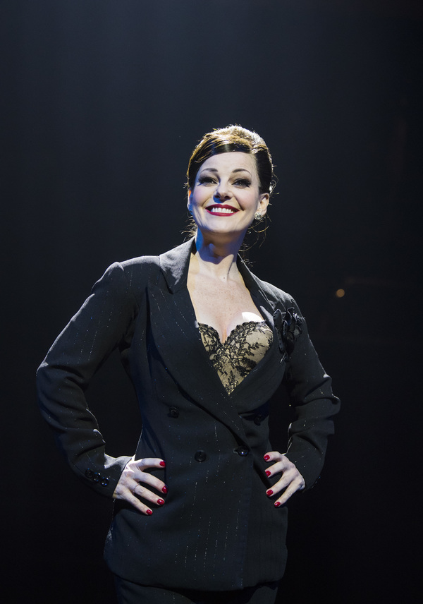 Photo Flash: First Look at Cuba Gooding, Jr. and the Cast of CHICAGO Image