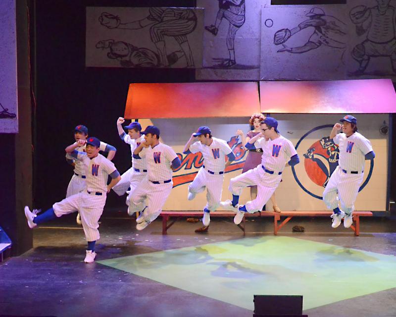 Review: DAMN YANKEES Scores at Palm Canyon Theatre 