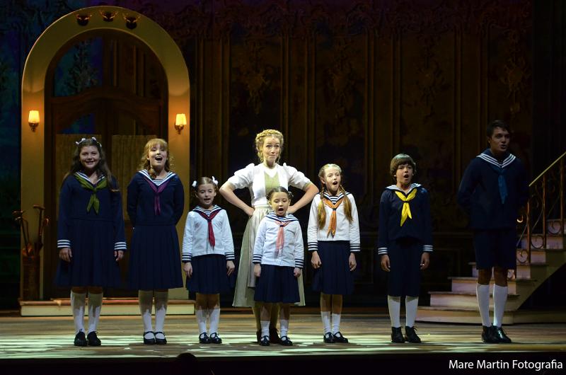 Review: A NOVICA REBELDE (The Sound of Music) Still Strikes The Right Note and Fascinates After All These Years 