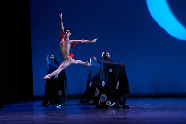 Photo Flash: Dance Theatre of Harlem's DOUGLA 