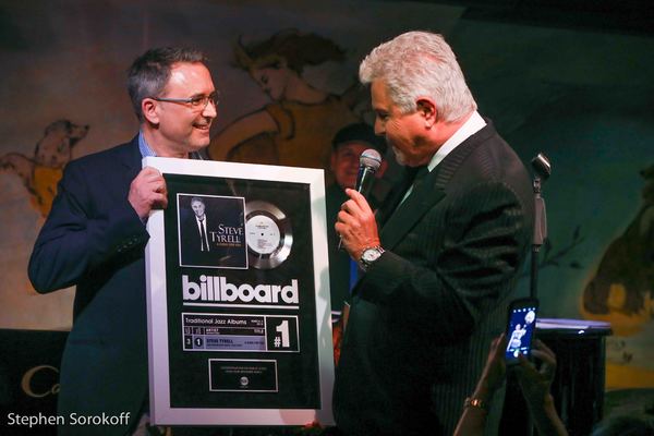 Photo Coverage: Steve Tyrell Honored By Warner Music Group During Opening Night at Cafe Carlyle Image