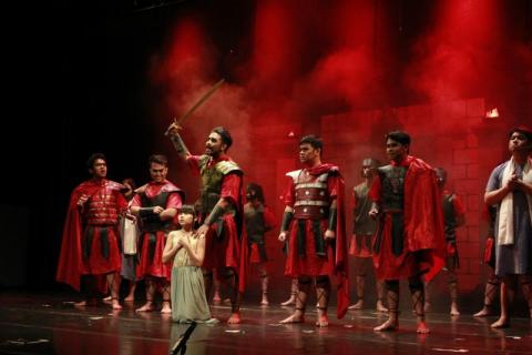 Review: TROYA BY PRASETIYA MULYA UNIVERSITY STUDENTS at Teater Kecil, Taman Ismail Marzuki 