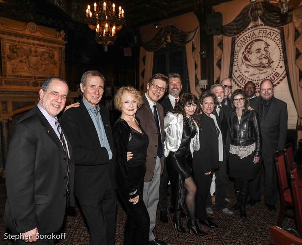 Bob Spiotto, Jim Dale, Penny Fuller, Barry Kleinbort, Francis Ruffelle, Julie Gold, L Photo