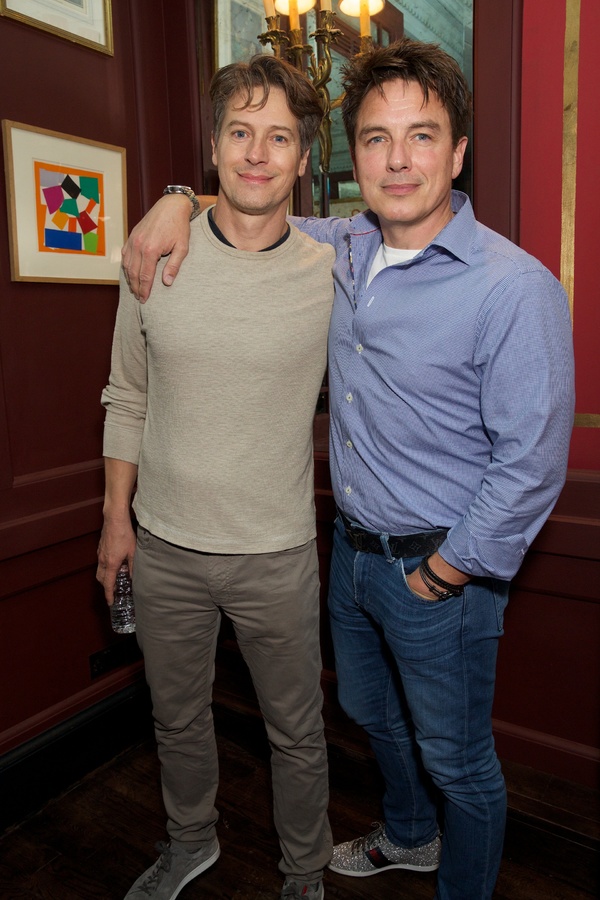 Scott Gill & John Barrowman  Photo