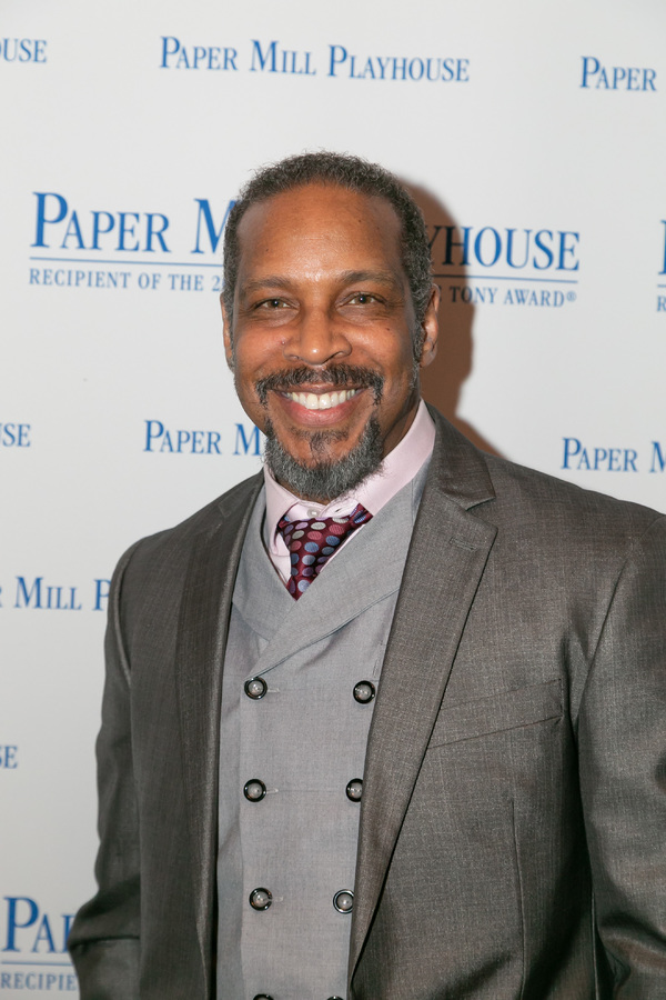 Photo Flash: THE STING Celebrates Opening Night at Paper Mill Image