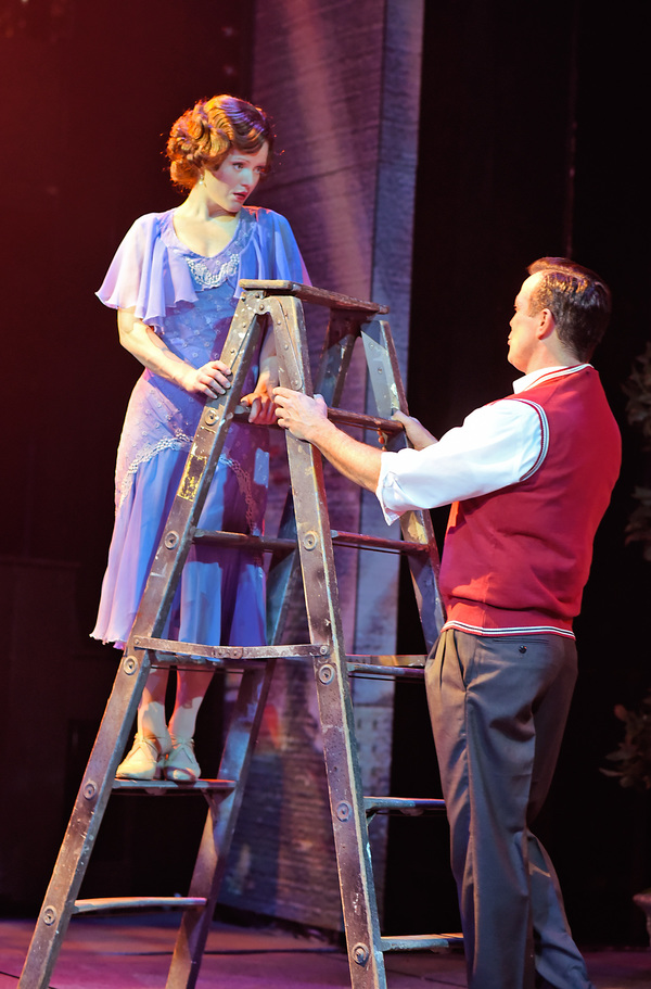 Photo Flash: SINGIN' IN THE RAIN Opens Tonight at Beef & Boards Image