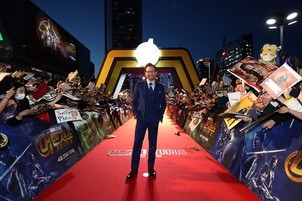 Photo Coverage: Tom Hiddleston, Benedict Cumberbatch, & More Attend the AVENGERS: INFINITY WAR Seoul Fan Event Image