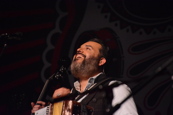 Photo Coverage: THE MAVERICKS Play The Bergen Performing Arts Center Image